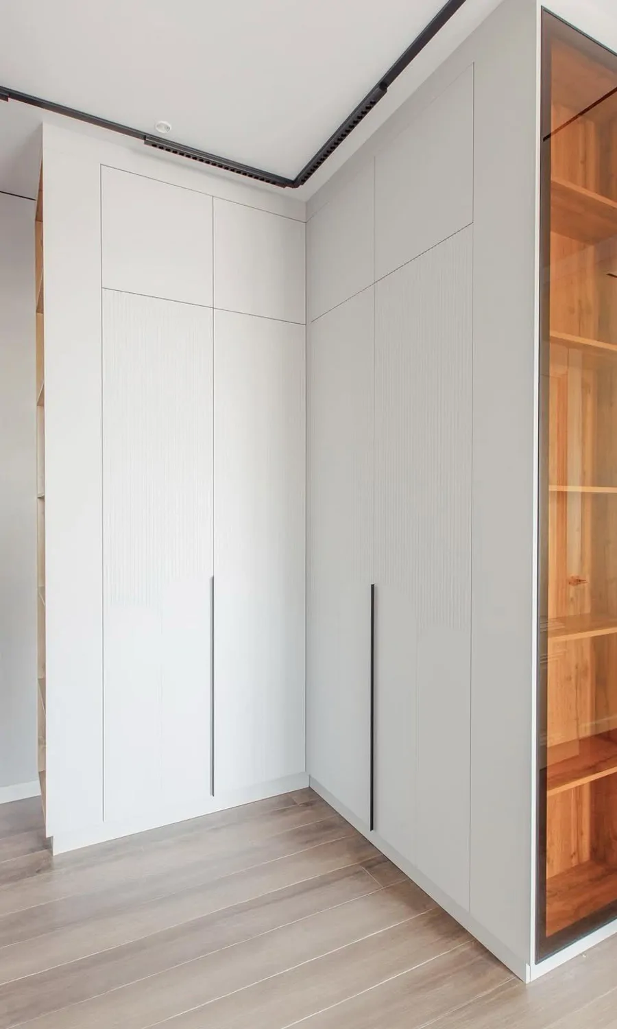 Шкаф угловой в спальню «М -09»